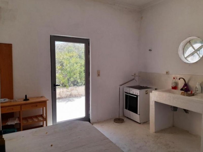 Sikia Kreta, Sikia: Drei Häuser auf einem Grundstück mit Meerblick zu verkaufen Haus kaufen